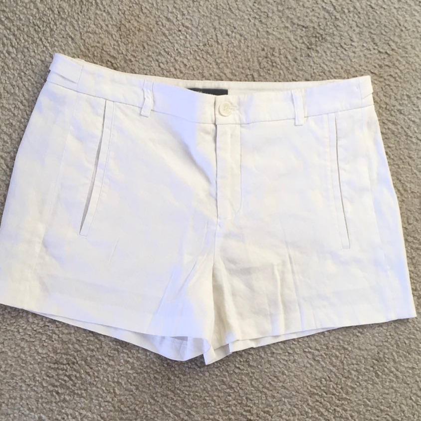 Vince/White Linen Blend-Short Shorts/New